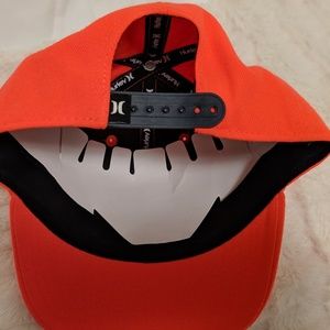 Hurley Accessories - NEW Orange Hurley Snapback Hat Hurley Accessories - NEW Orange Hurley Snapback Hat